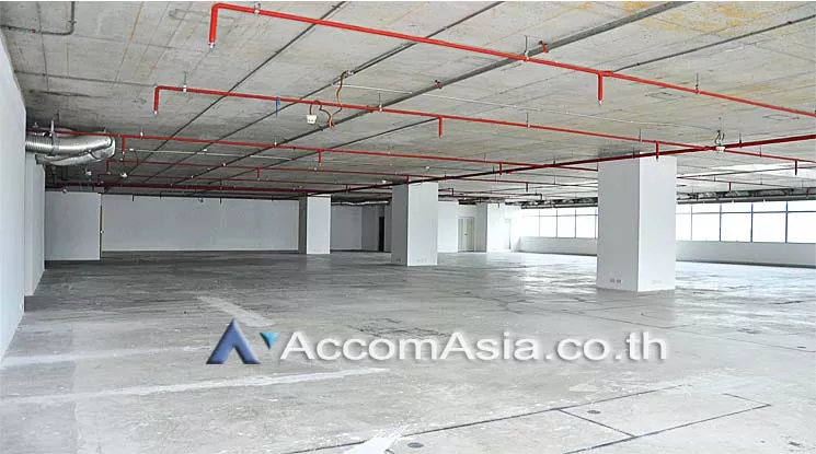 4  Office Space For Rent in Silom ,Bangkok BTS Surasak at Vorawat Building AA12862